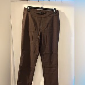 Pull on brown pants no pockets